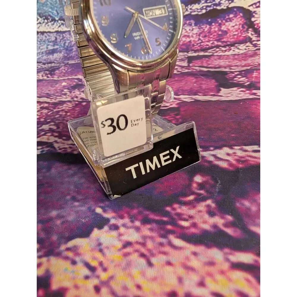 NOS New 2005 Timex Easy Reader Mens T26471 Indiglo Blue Face Silver Tone Watch